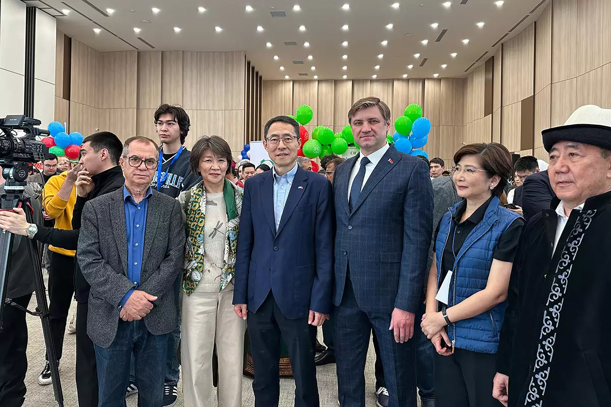 Посольство Беларуси в Казахстане приняло участие в благотворительном базаре в Астане