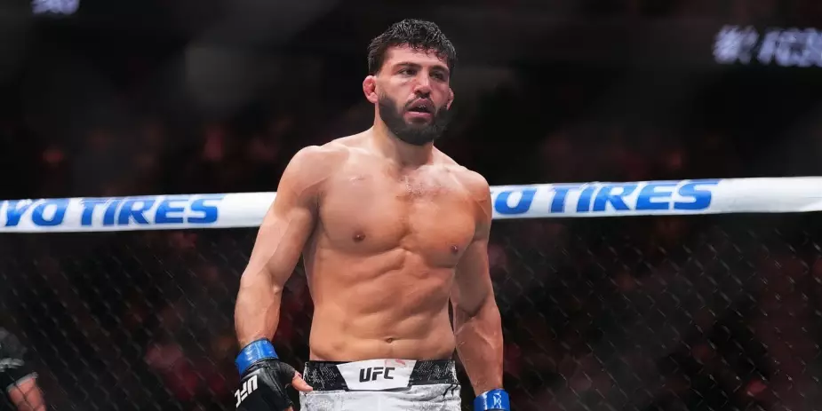 Боец UFC Арман Царукян обнародовал ежемесячные расходы