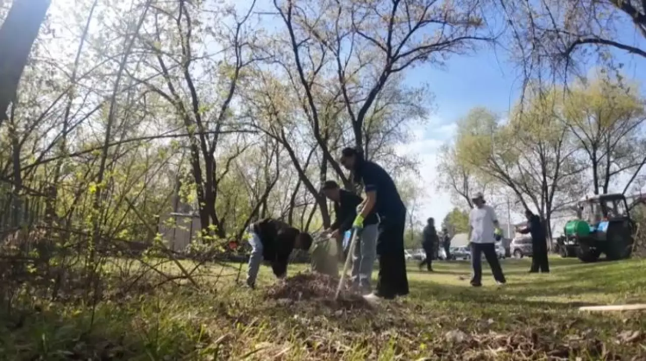 Петропавлда ескерткіш аумағы тазартылды