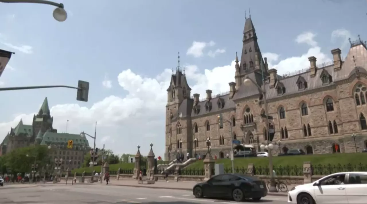 Канада закрыла въезд лицам со связями в КСИР