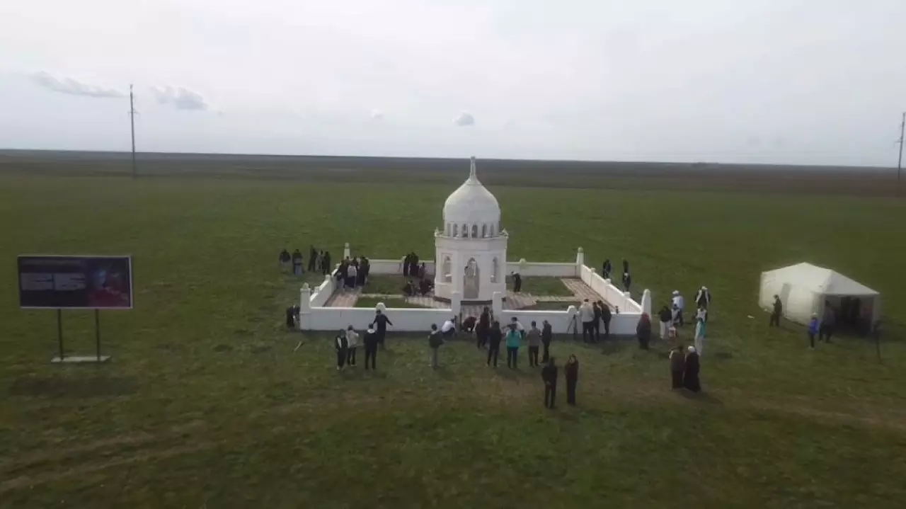 Экоакция у мавзолея прошла в ЗКО