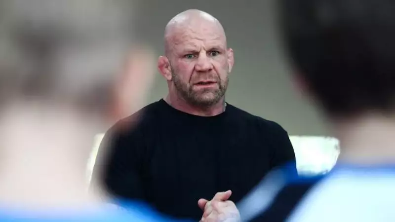 Монсон World Boxing шешімін екіжүзділік деп атады