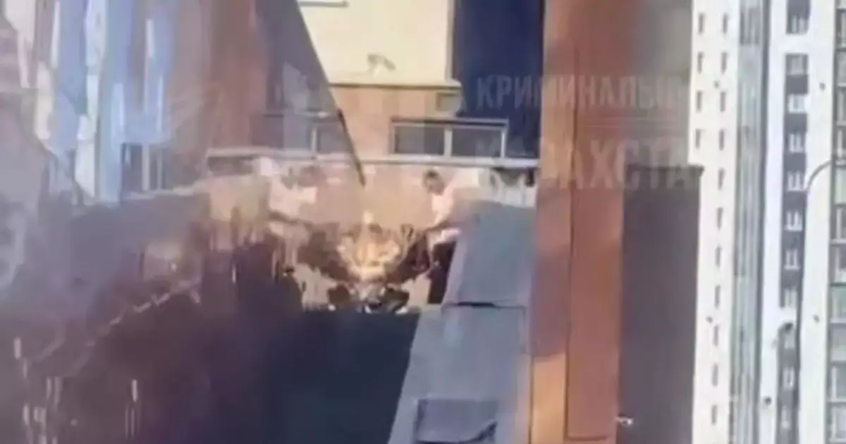  Астана тұрғыны әйелін жұрттың көзінше сабаған 