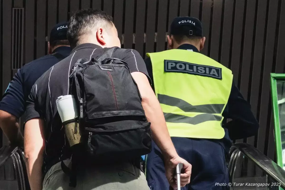 Двое школьников погибли в массовой драке в Алматы