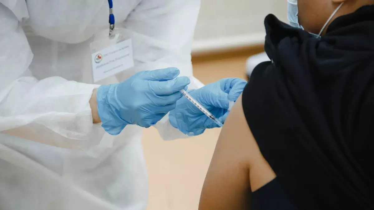 ДСМ вакцинация мен аутизмнің байланысы туралы түсіндірді