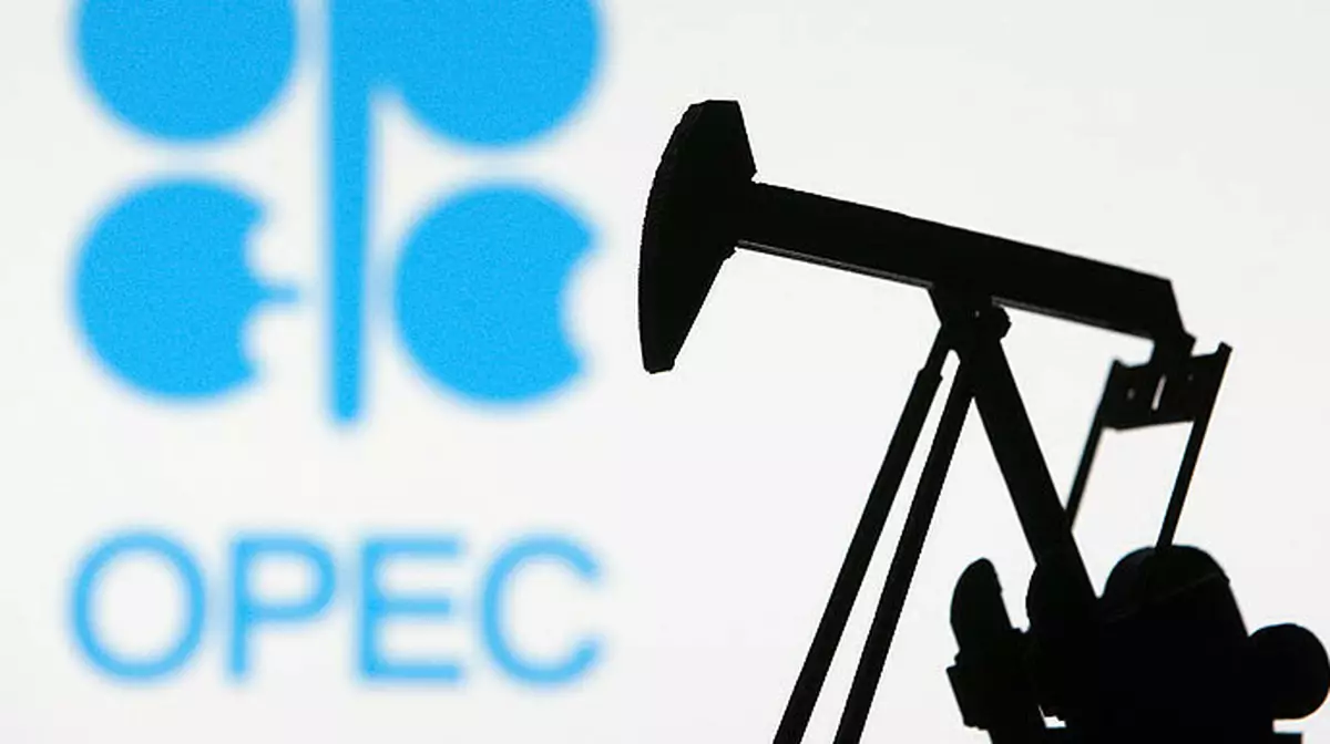 Нефти станет больше: ОПЕК+ снова повышает добычу на фоне напряжённости на Ближнем Востоке