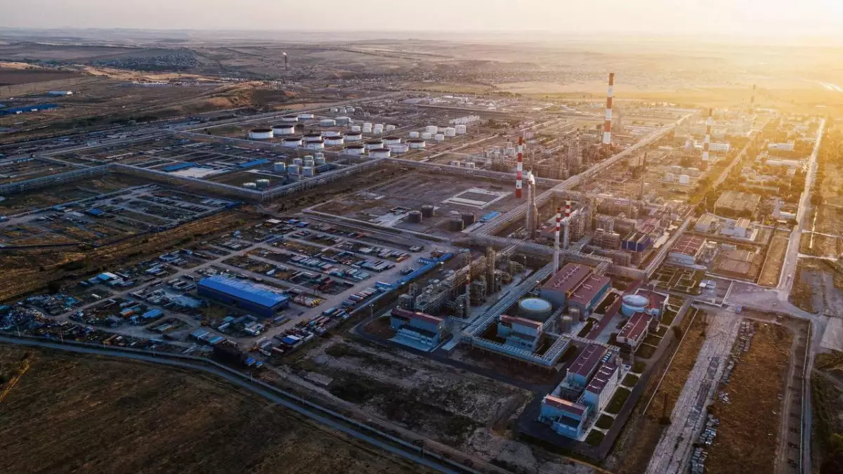 Шымкентский НПЗ возобновил переработку нефти