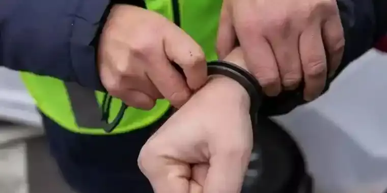 Хромтаудағы қылмыс: 27 жастағы жігітті елдің көзінше пышақтап өлтірді (видео)