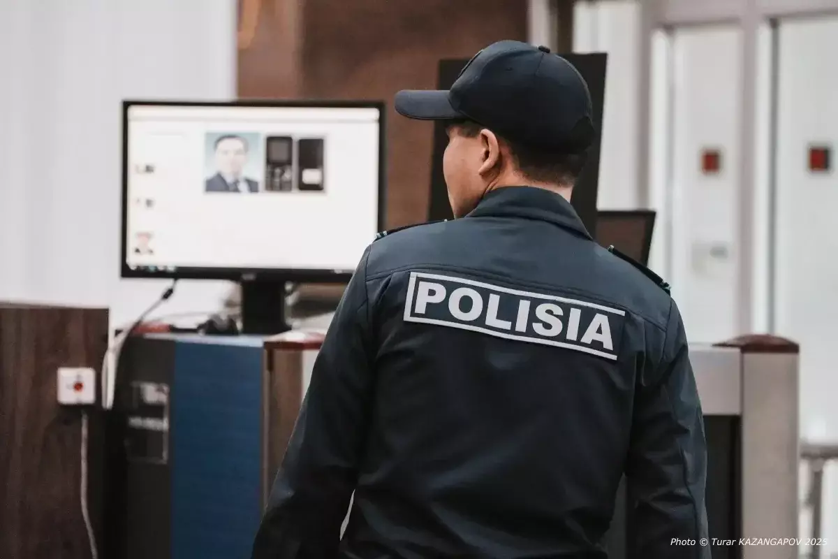 Сотрудника МВД подозревают в убийстве парня у клуба в Астане — дело передано в суд