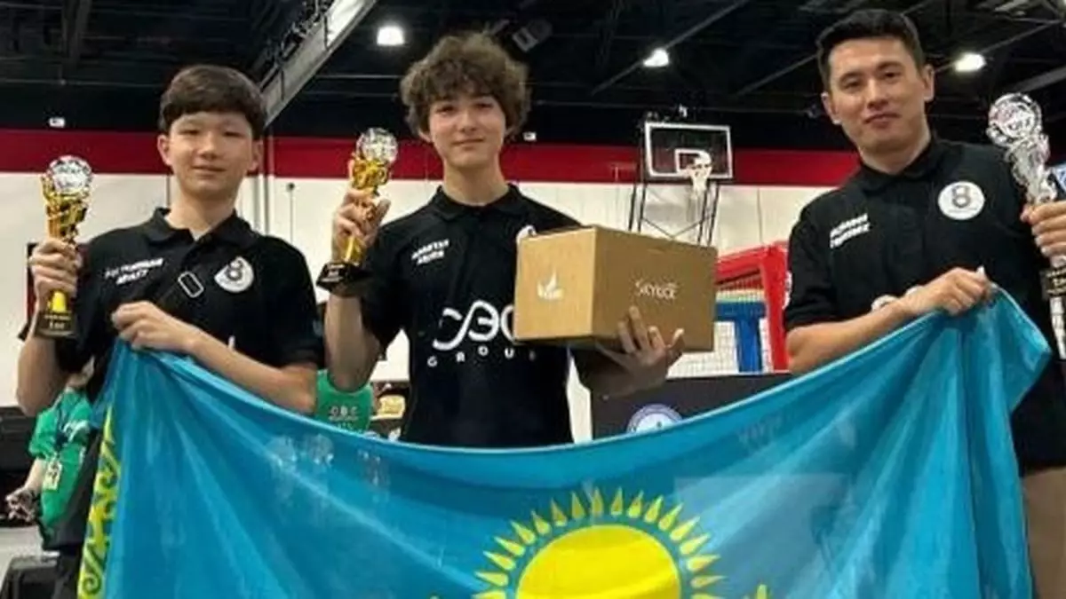 Школьник из Астаны стал лучшим пилотом дрона на чемпионате в США