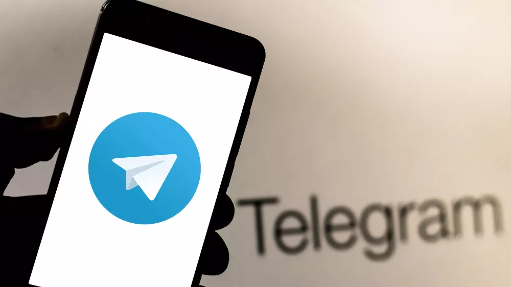 Владельцы iPhone массово жалуются на проблемы с Telegram