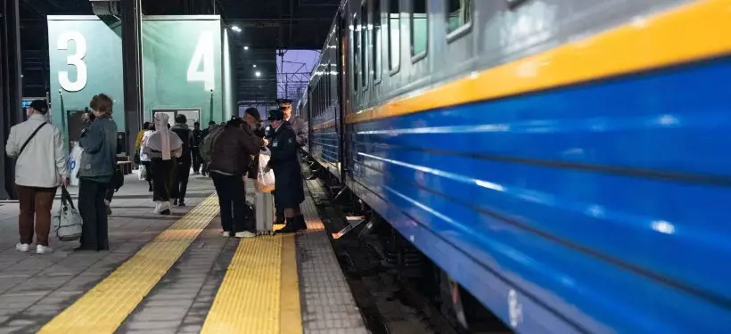 16 тысяч дополнительных мест появится на майские праздники в поездах Казахстана