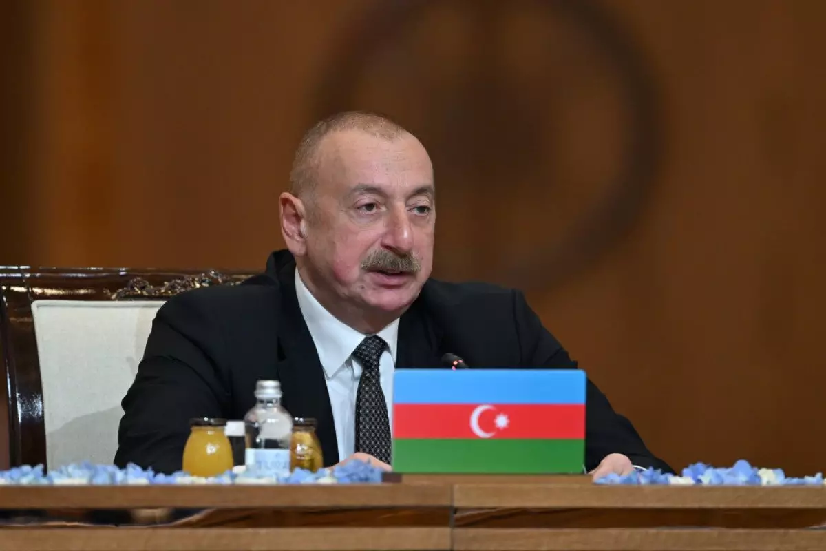 «Саботаж жасап отыр»: Әлиев Еуропарламентке шүйлікті