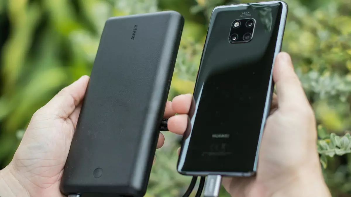 7 мамырдан бастап ұшақта power bank алып жүру тәртібі өзгереді: Жаңа шектеулер қандай?