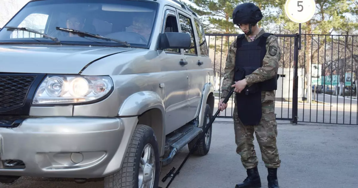   Әлем чемпионы Ұлттық ұлан сарбаздарына таэквондодан тәлім беріп жүр   