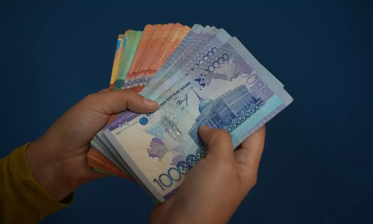Қазақстанда ең төменгі жалақы кезең-кезеңімен арттырылады