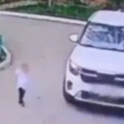 Трагедия в Астане: ребенок погиб под колесами автомобиля во дворе дома