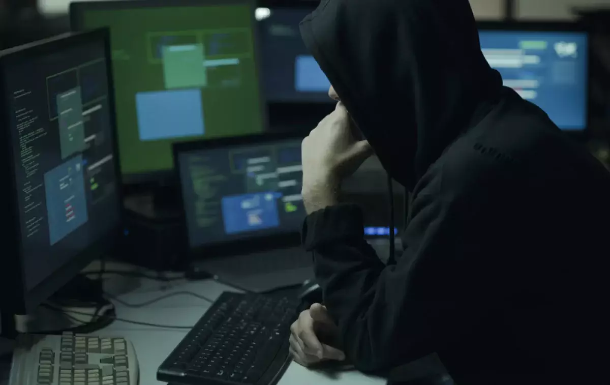 Ұлттық банк қызметкерімін: шетелдік алаяқ Астана тұрғынын 21 млн теңгеге алдап кеткен