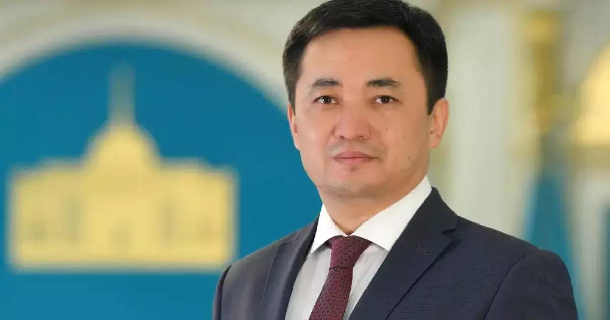  Айбек Дадебай освобождён от должности главы Администрации Президента 