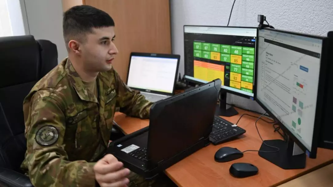 Ефрейтор с ноутбуком: цифровой солдат в казахстанской армии