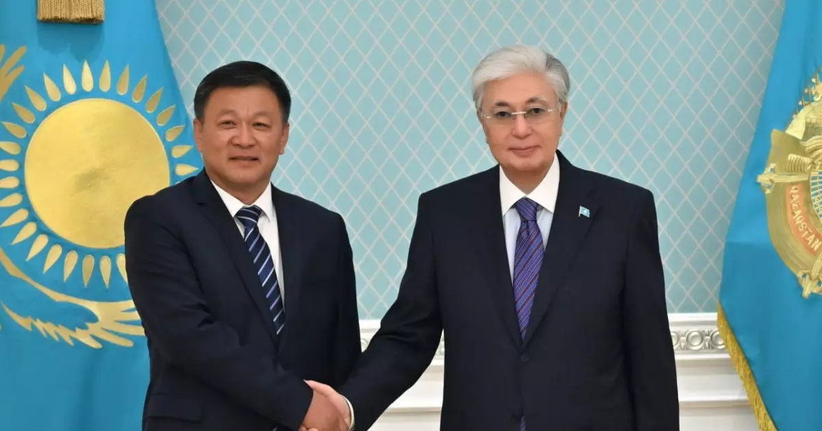  Тоқаев Xinjiang Lihua компаниясы директорлар кеңесінің төрағасымен кездесті 