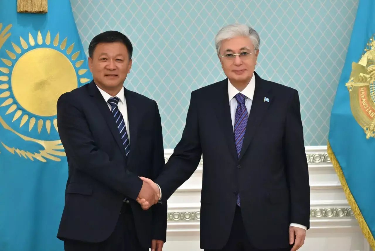 Тоқаев Xinjiang Lihua компаниясы директорлар кеңесінің төрағасы Чжан Цихайды қабылдады