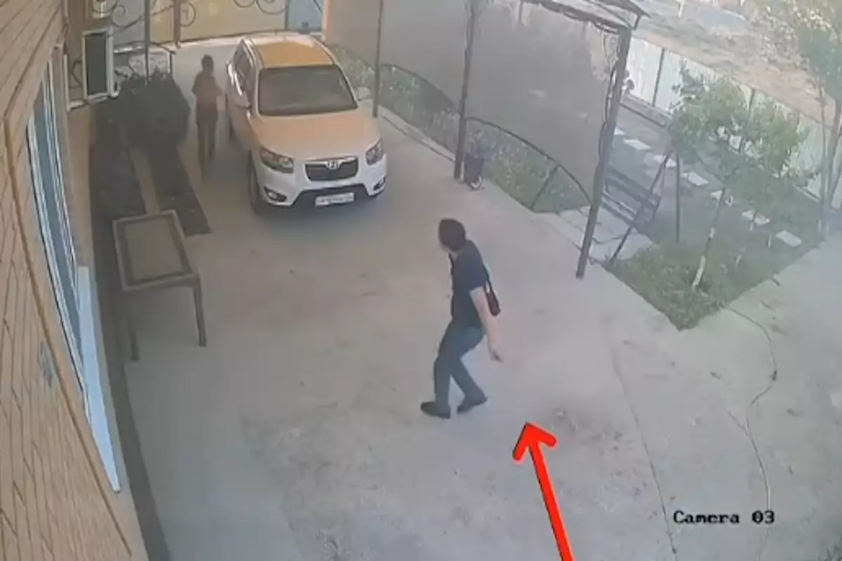 Атырауский полицейский по пути на службу спас мужчину из пожара