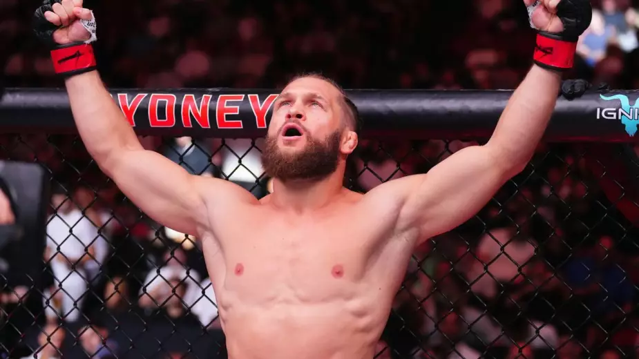 Объявлены главные бои UFC в Баку: Физиев, Шара Буллет и поединки казахстанцев