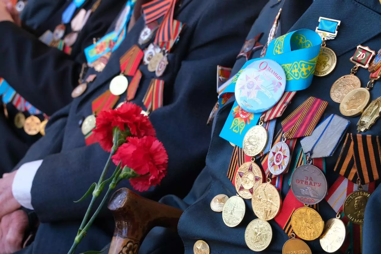 15 ардагерге 5 млн теңгеден берілді