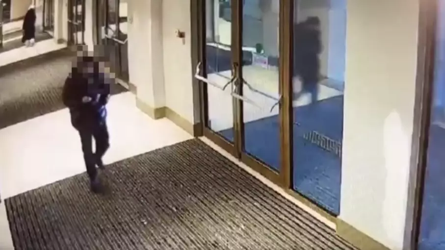 Мешітте әйелдің 1 млн теңгелік күртесін қолды еткен адам ұсталды