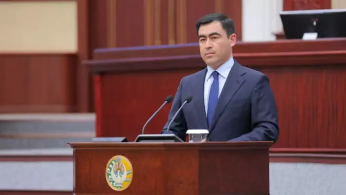 Мирзиёев сменил главу Минздрава и его заместителей
