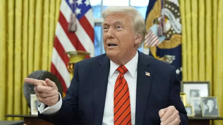 Дональд Трамп призвал Иран вывесить "белый флаг"