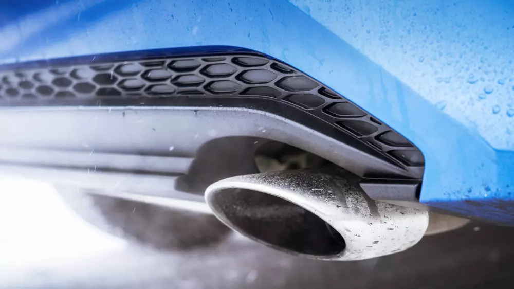 Запрет на прогрев авто дольше 5 минут - МВД озвучило решение
