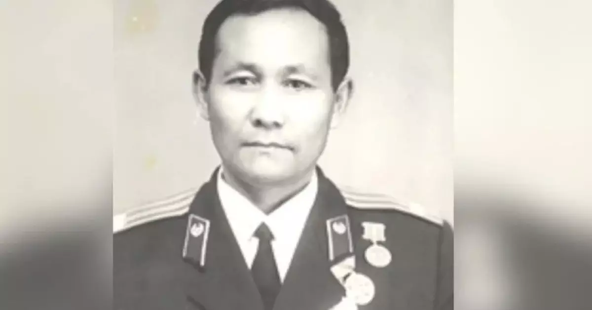  Тоқаев Ұлы Отан соғысының қатысушысына `Халық қаһарманы` атағын берді 