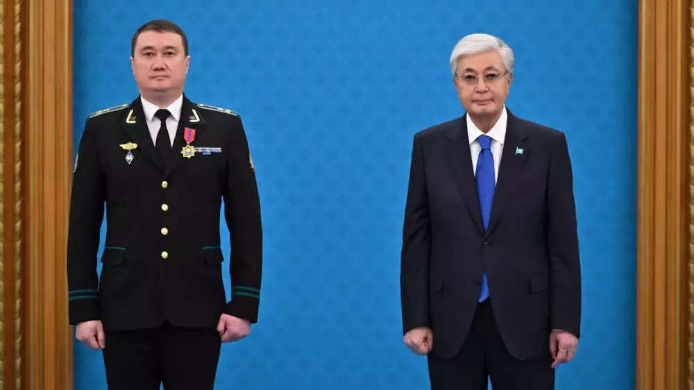 Тоқаев бір топ құқық қорғау қызметкерлерін наградамен марапаттады