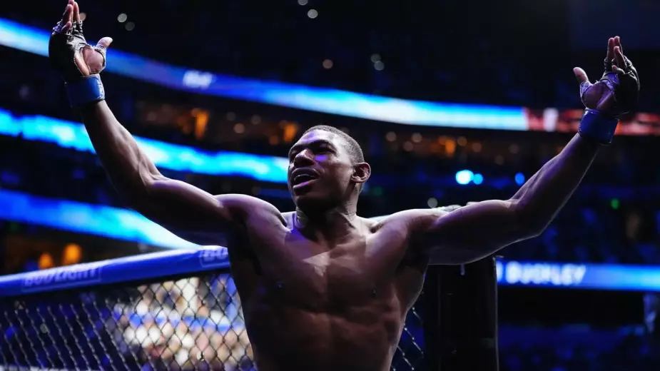 Бакли жёстко прошёлся по Махачеву перед UFC 328