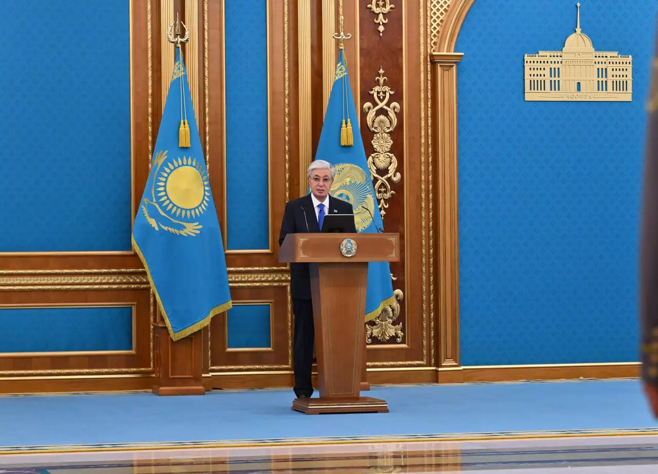 Президент: «Доблестная армия Казахстана достойно продолжает героический путь наших предков»