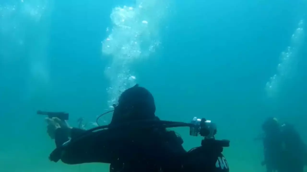 Как готовят военных водолазов