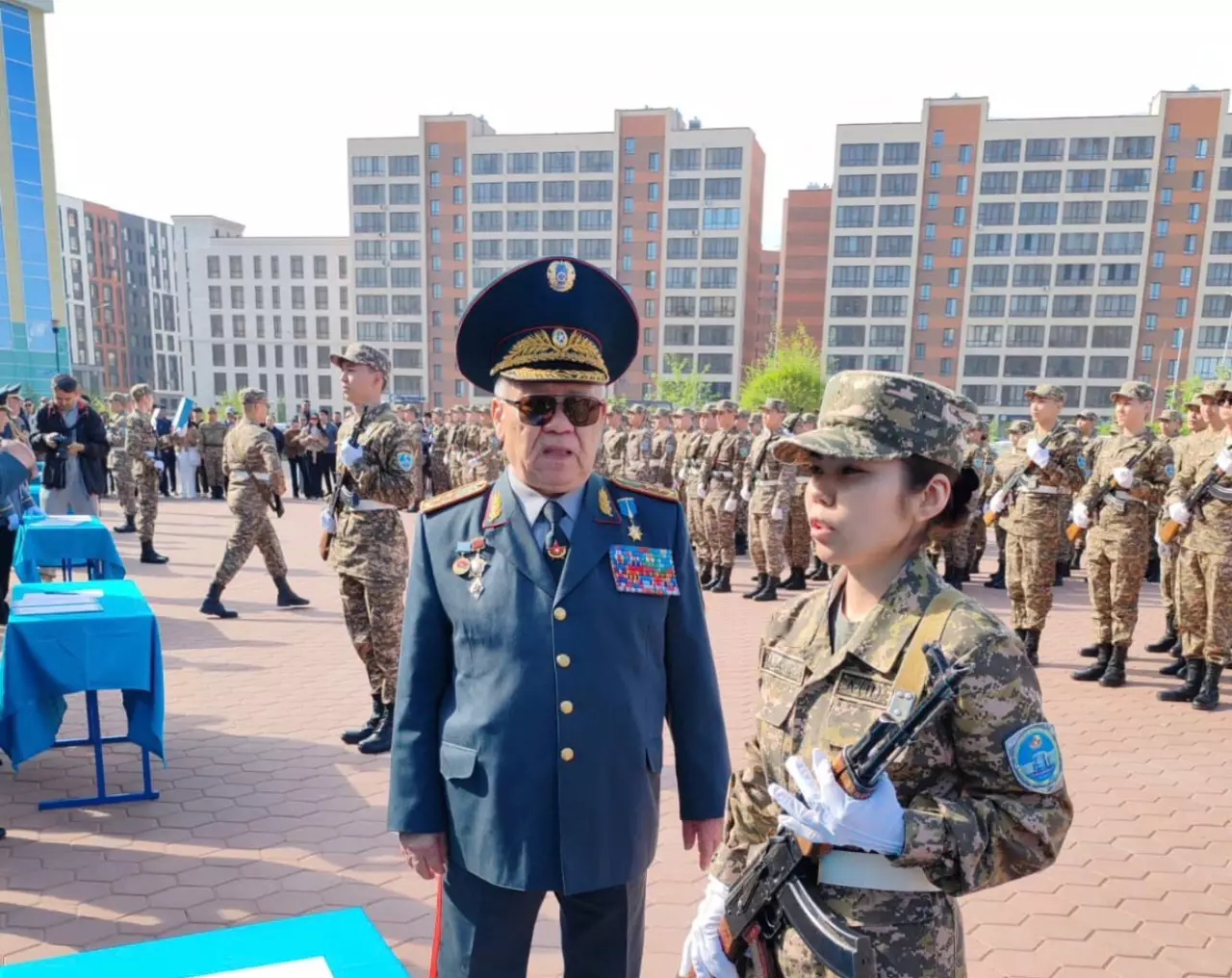 «Ер азаматтың әлсіз болуға хақы жоқ»: Халық қаһарманы жастарды жігерлі болуға шақырды