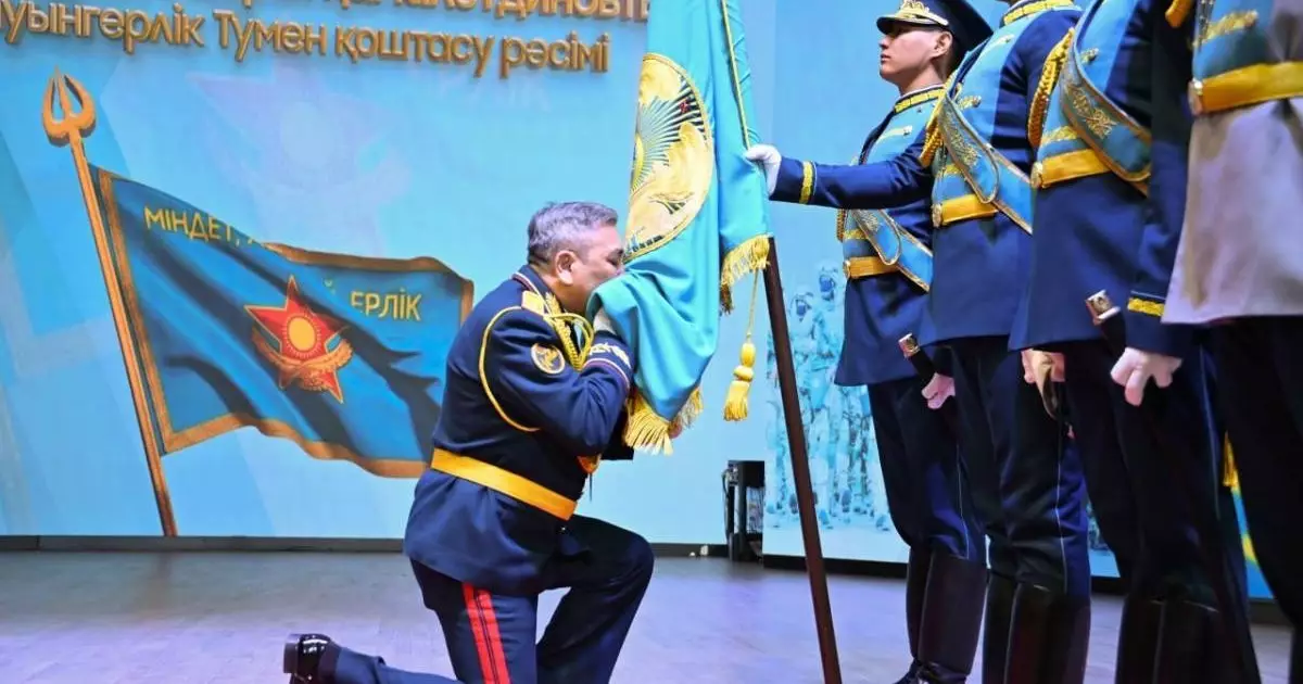  Тоқаев Отан қорғаушыларды құттықтады 