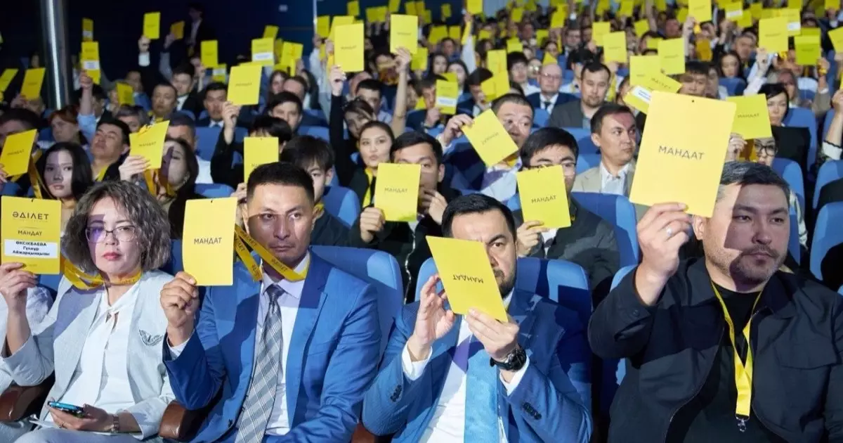  «Әділет» партиясы құрылтай съезін сәтті өткізді 