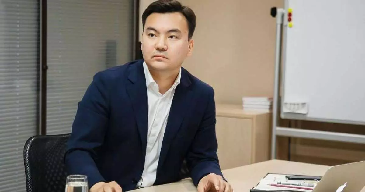  Бұл партия қоғамдағы түйткілдермен күресуді басты мақсат санайды – Рауан Кенжеханұлы 