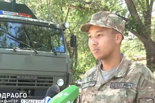 Шымкентте Африкадан келген жігіт әскерде борышын өтеп жүр