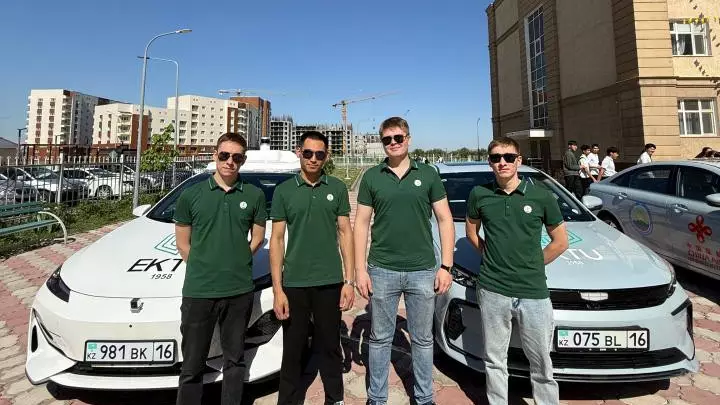 Профориентационный автокараван отправился по югу Казахстана