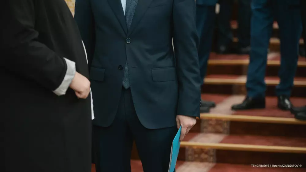 Қош бол, Мәжіліс пен Сенат. Депутат алдағы өзгерістерді түсіндірді