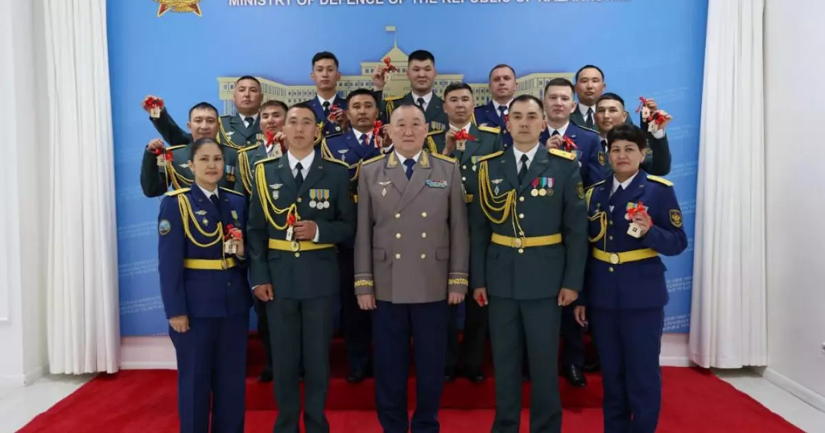  Отан қорғаушылар күнінде әскери қызметкерлерге баспана кілті табысталды 