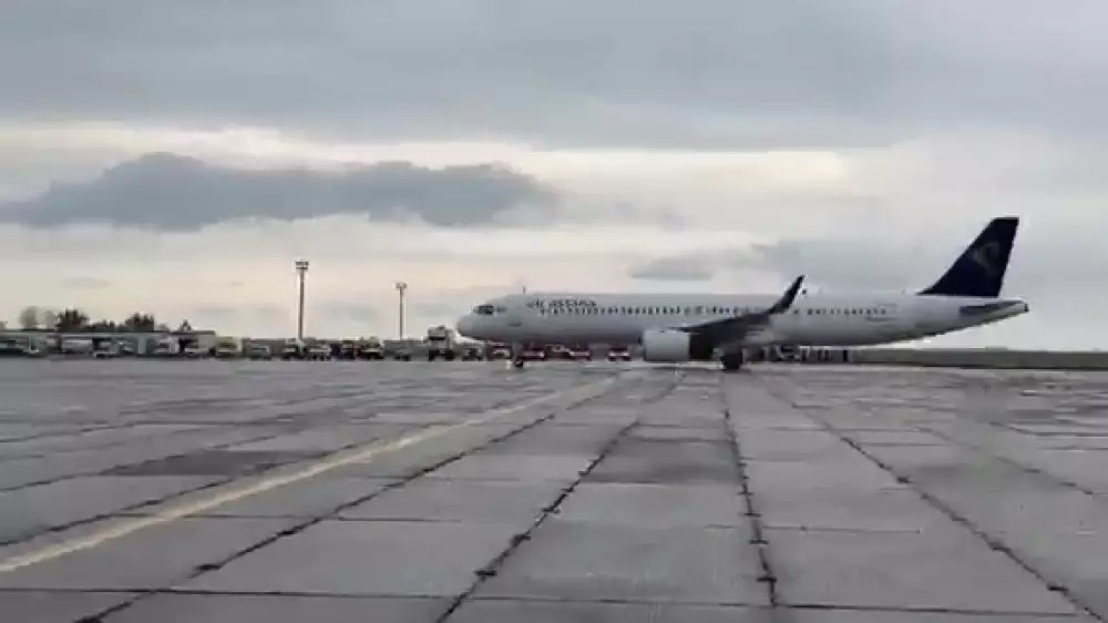 Air Astana ұшағы Астанадан ұшып шыққаннан кейін қозғалтқышы істен шыққанын хабарлады