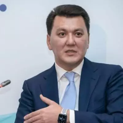 Ерлан Карин: продолжается поступательная работа по реализации новой Конституции