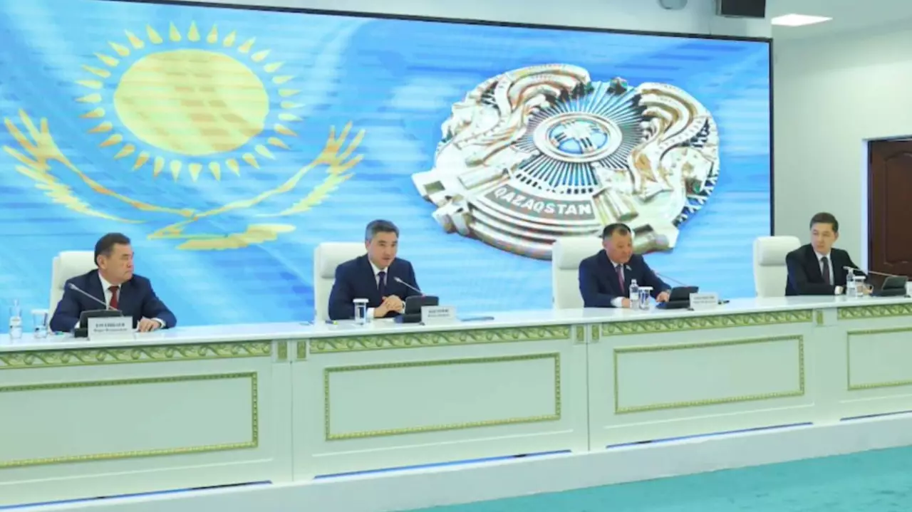 О. Бектенов Қызылорда облысының жаңа әкімін таныстырды