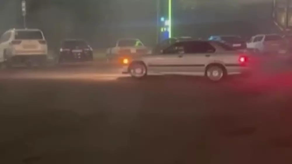 Дрифтеры снова попали на видео в Алматы - одного из них арестовали